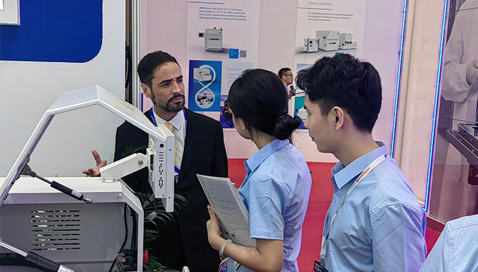 Exhibition to customers machine