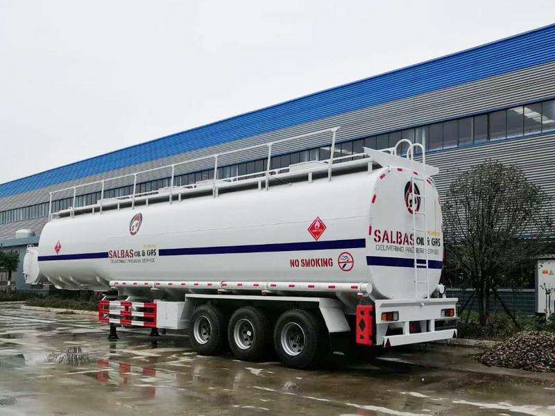 The semi-trailer dangerous goods transport vehicle ordered by salbas oil&GRS (Salbas Oil Company) from our company
