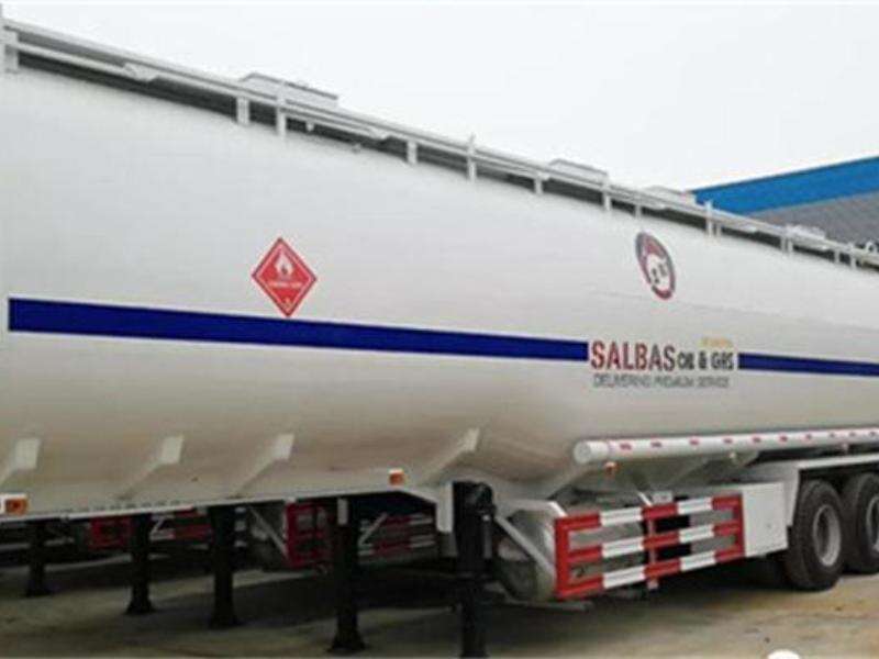 The semi-trailer dangerous goods transport vehicle ordered by salbas oil&GRS (Salbas Oil Company) from our company