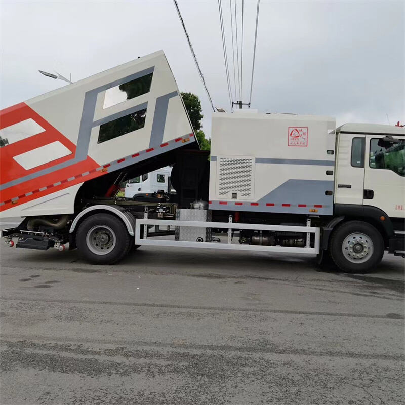 High-Pressure Street Cleaning Truck