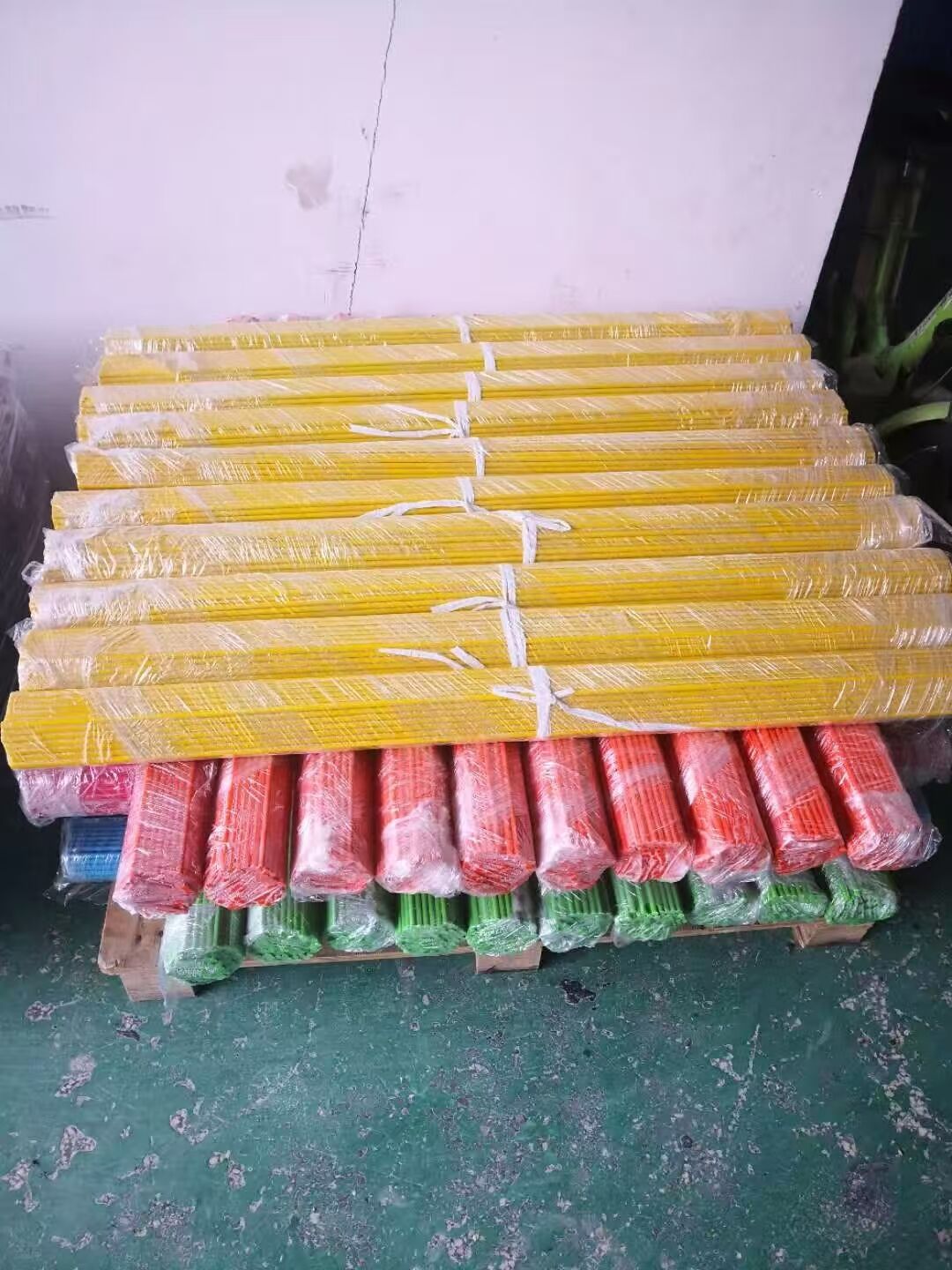 product high quality uv resistant epoxy fiberglass insulation tube smooth finish high strength wound molded for tree-4