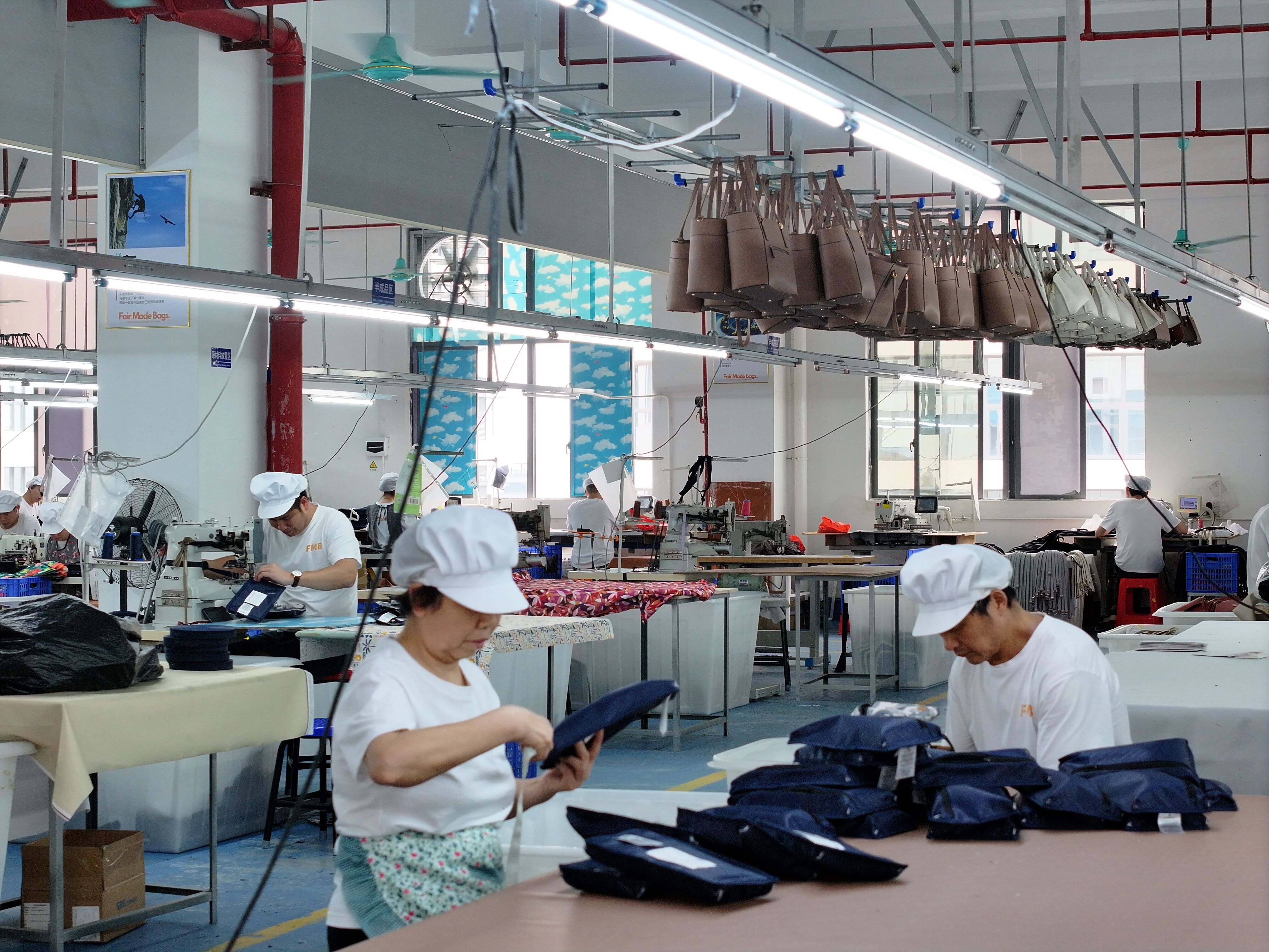 What Size Business Bag Works Best for Air Travel 