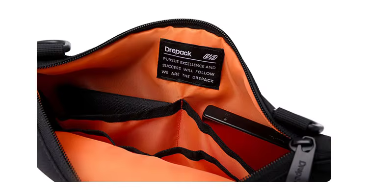 Custom logo polyester fabric trendy flat design urban streetwear fashion unisex crossbody bag supplier