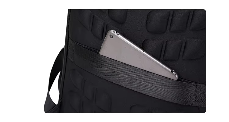 Custom Logo 18L Volume Fit 16 Inch Laptop Usb Cable Wrinkle Resistant Nylon High Quality Travel Laptop Backpack for Men details