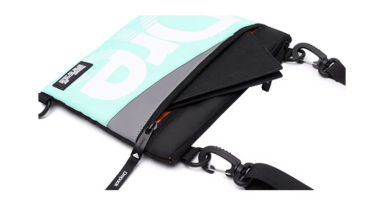 Custom logo polyester fabric trendy flat design urban streetwear fashion unisex crossbody bag manufacture