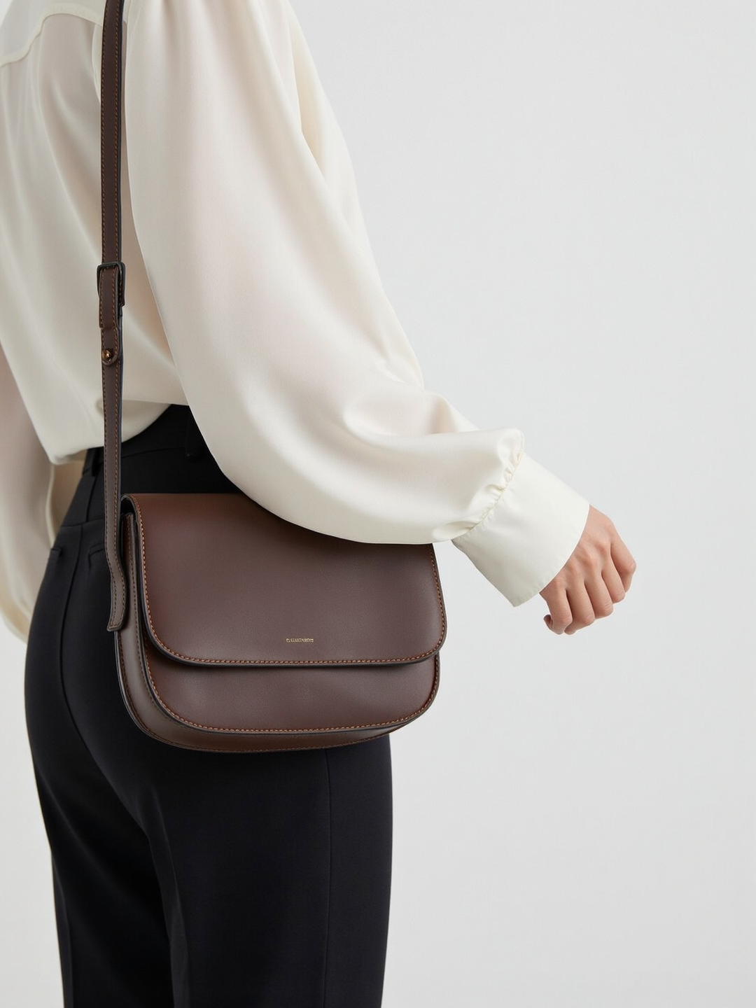 How Does a Luxury Travel Backpack Improve Travel Comfort?