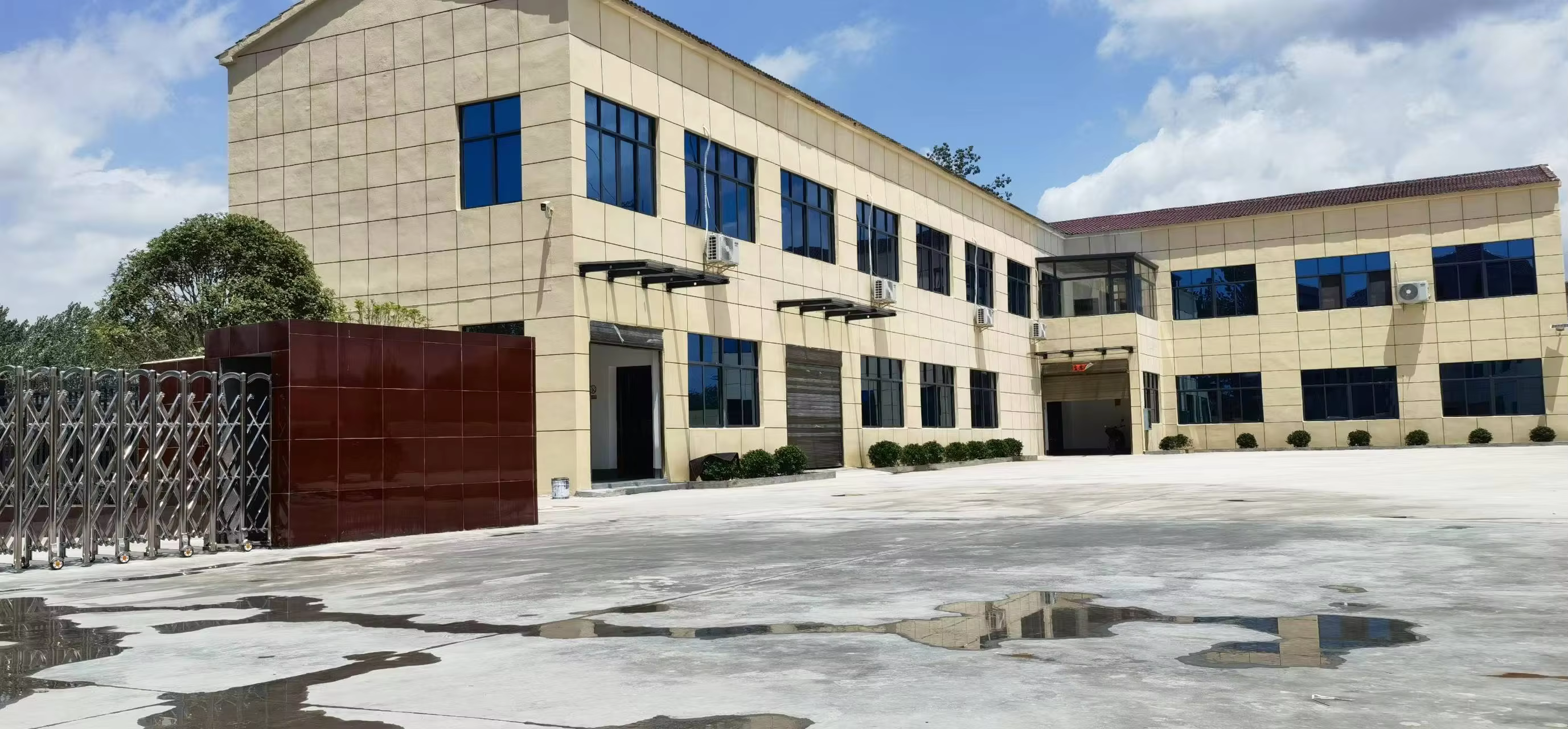 Dotted Nonslip Non Woven Disposable Antiskid Overshoe Shoe Cover details