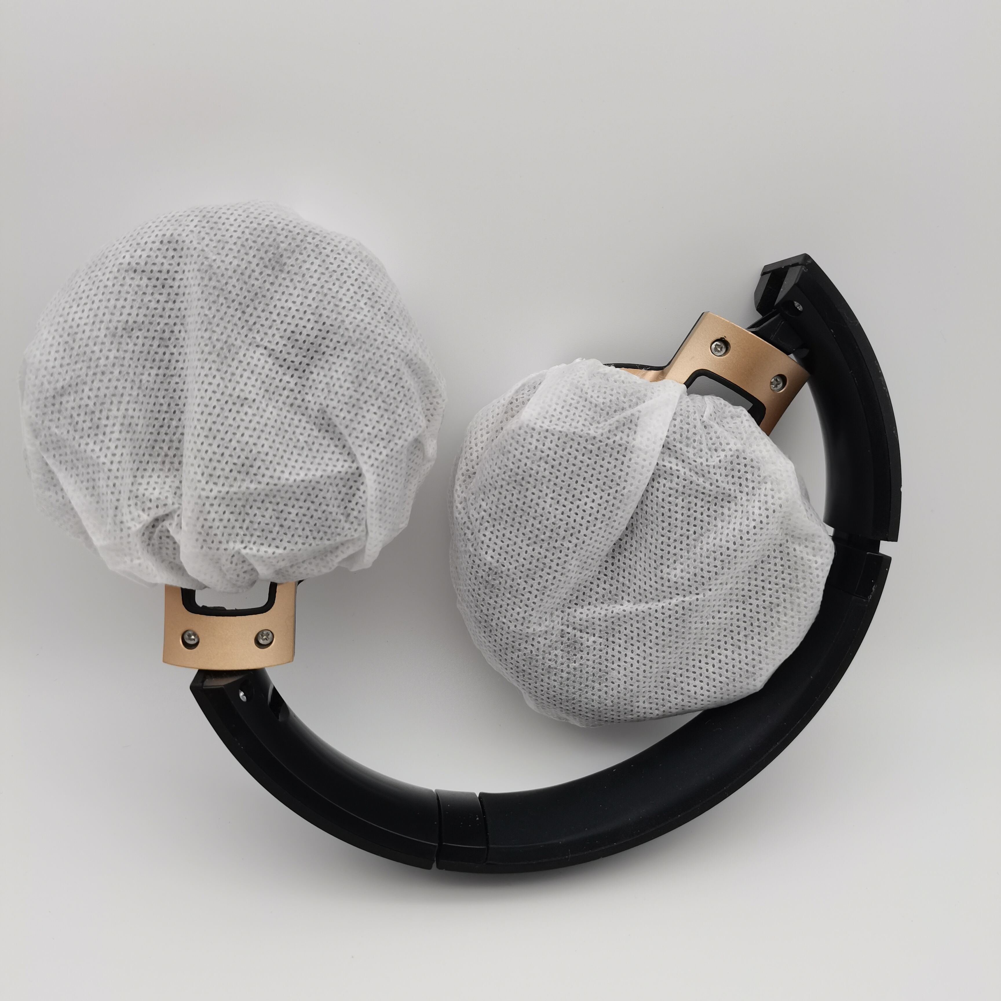 What material makes disposable headset cover durable?