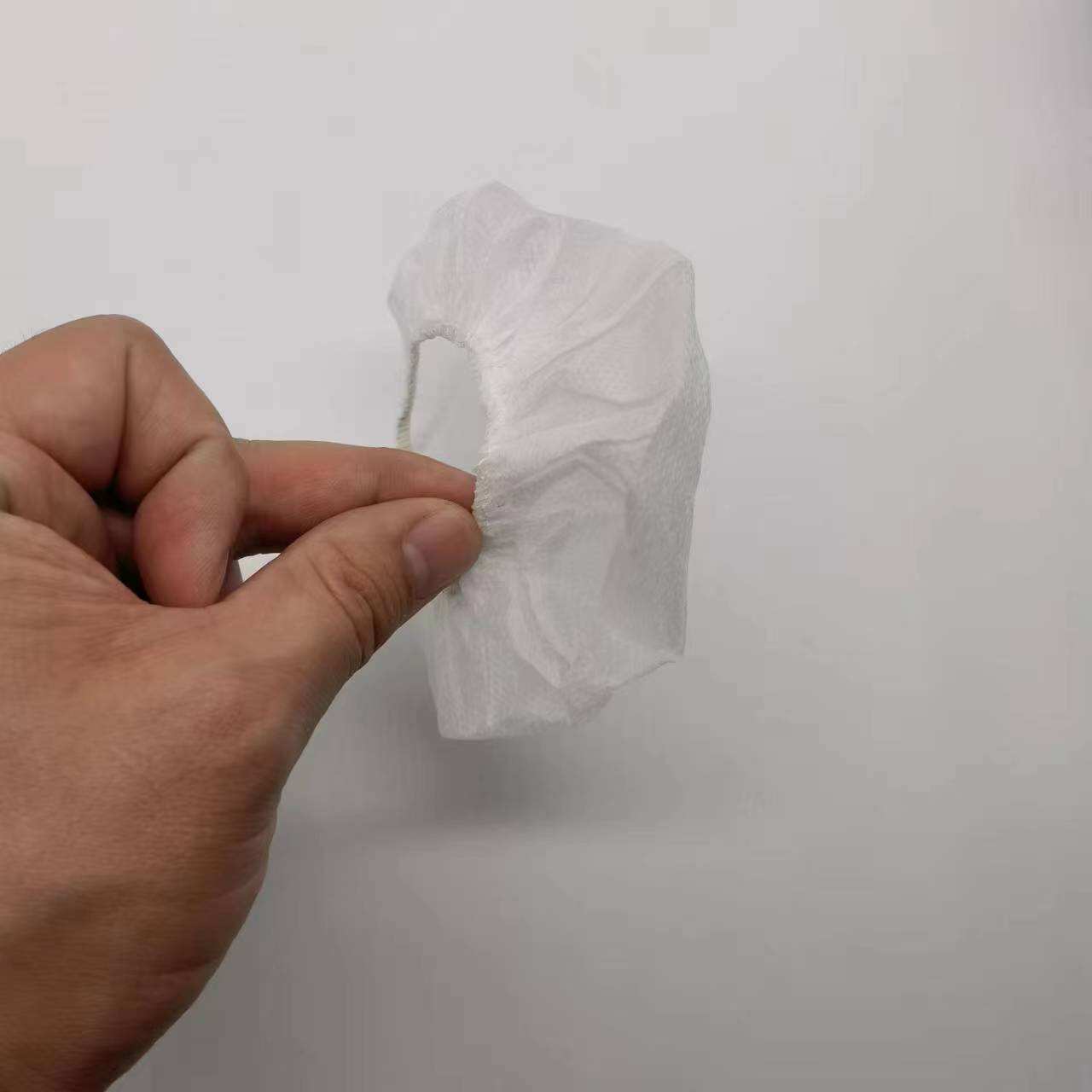 Dispose MRI headphone cover after single patient use.