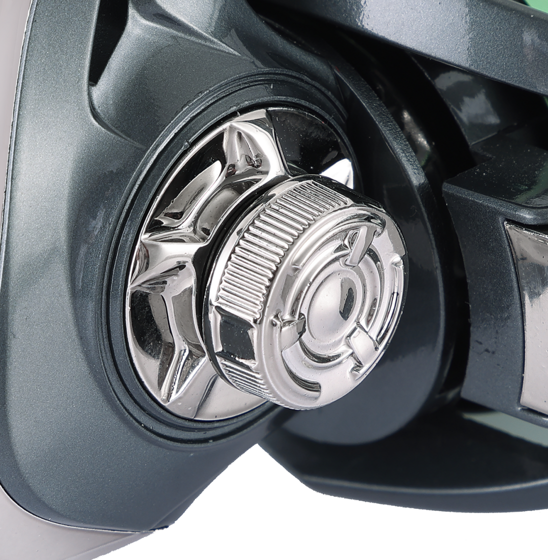 Lightweight & Durable for All Day Feeder Sessions