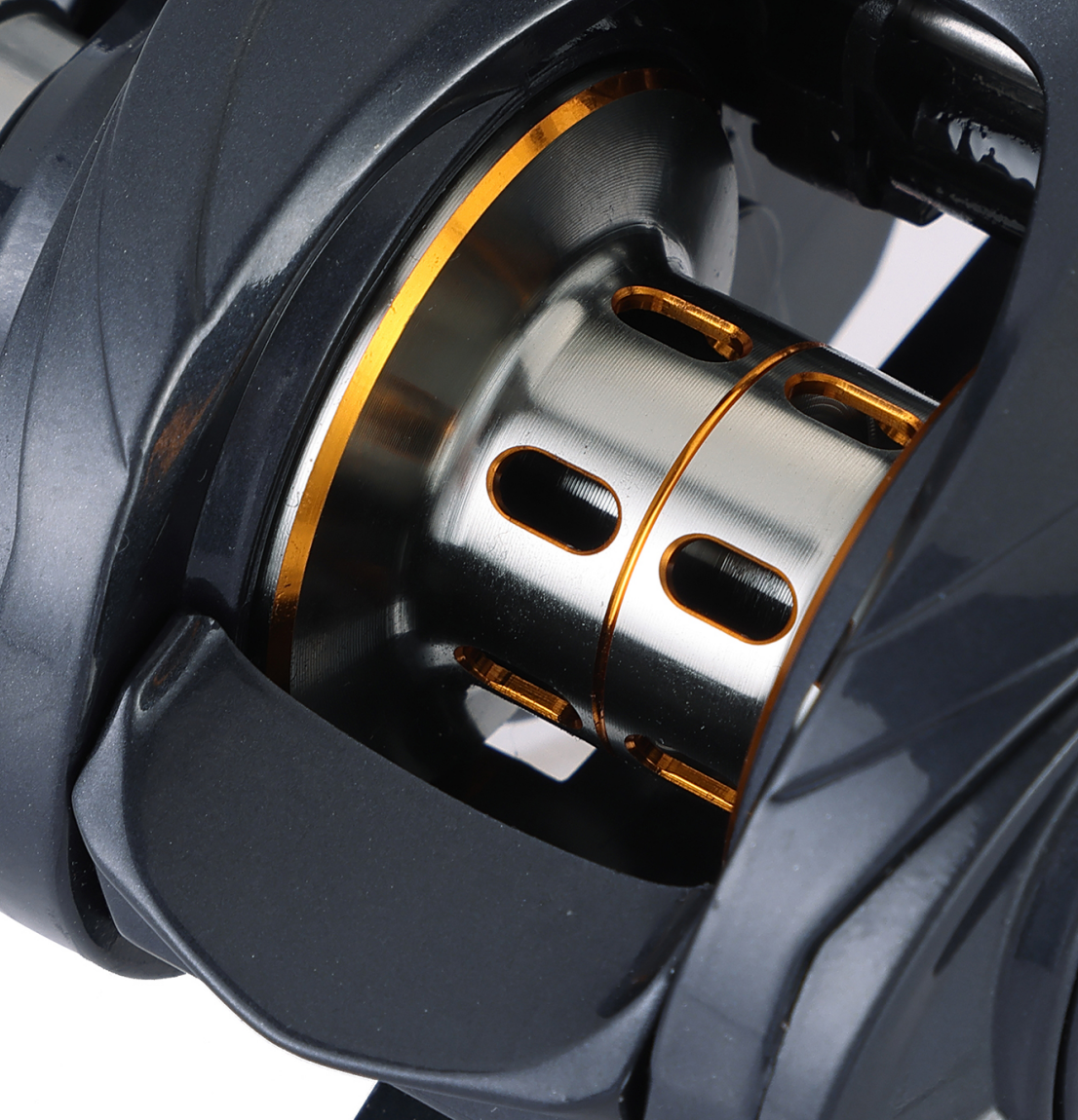 Высокая грузоподъемность для ловли окуня и морской рыбы