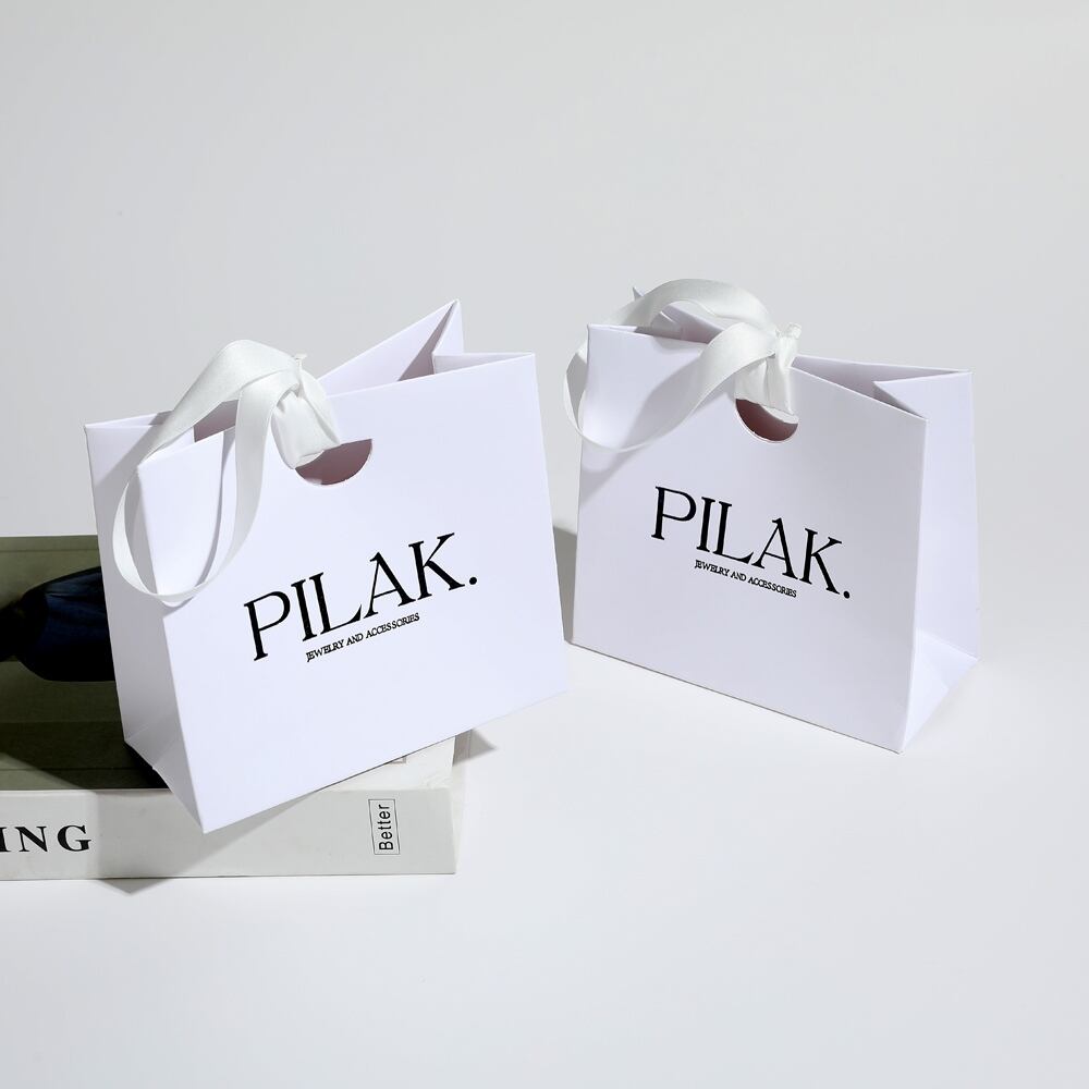 Wholesale Custom Jewelry Paper Bag with Ribbon Jewelry Shopping Bag Necklace Ring Handbag Jewelry Packaging Paper Bag
