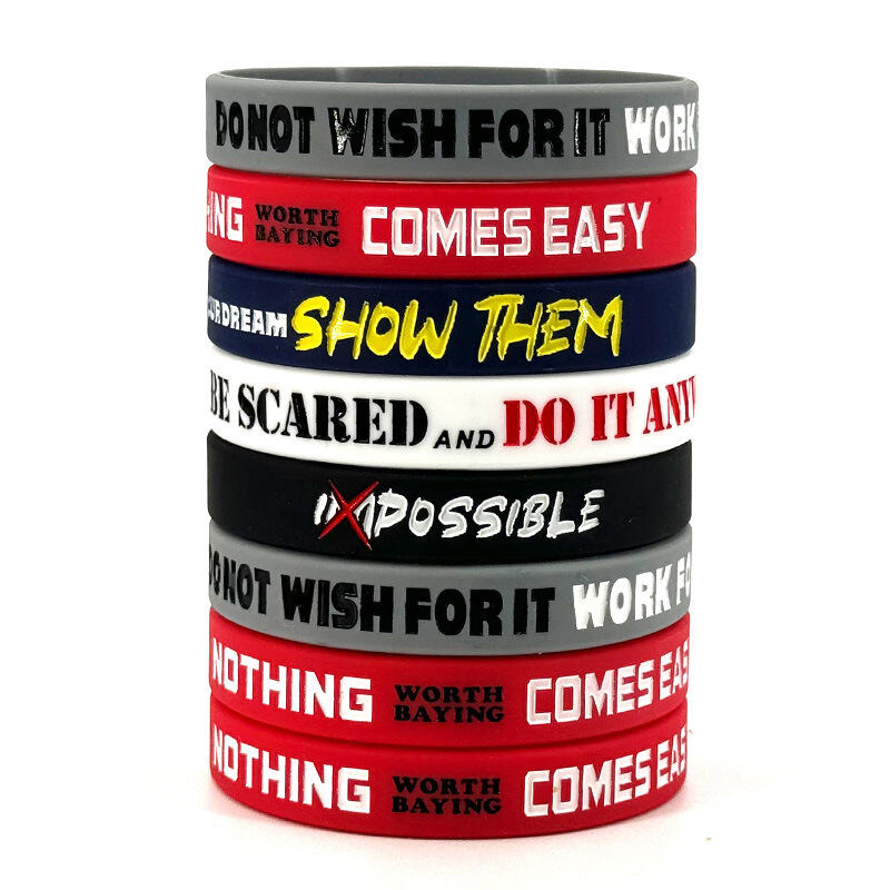 Paano pinapasadya ang isang silicone na wristband para sa malalaking promosyonal na order?