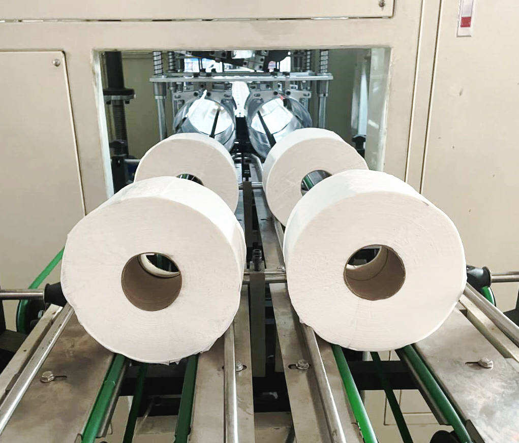 Machine automatique de sciage des rouleaux de papier CIL-SP-280
