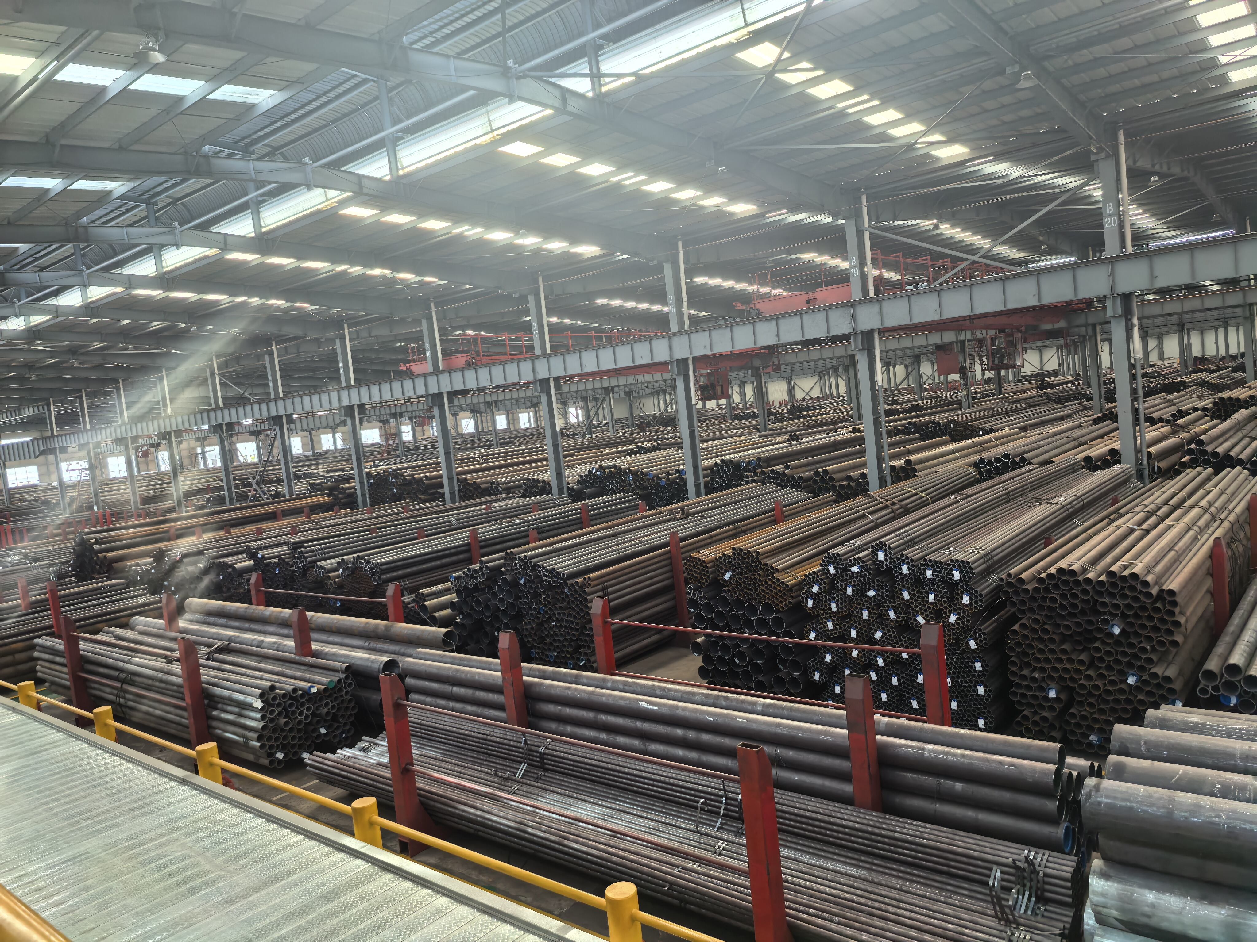 Eficiencia Sobresaliente en Mecanizado y Fabricación