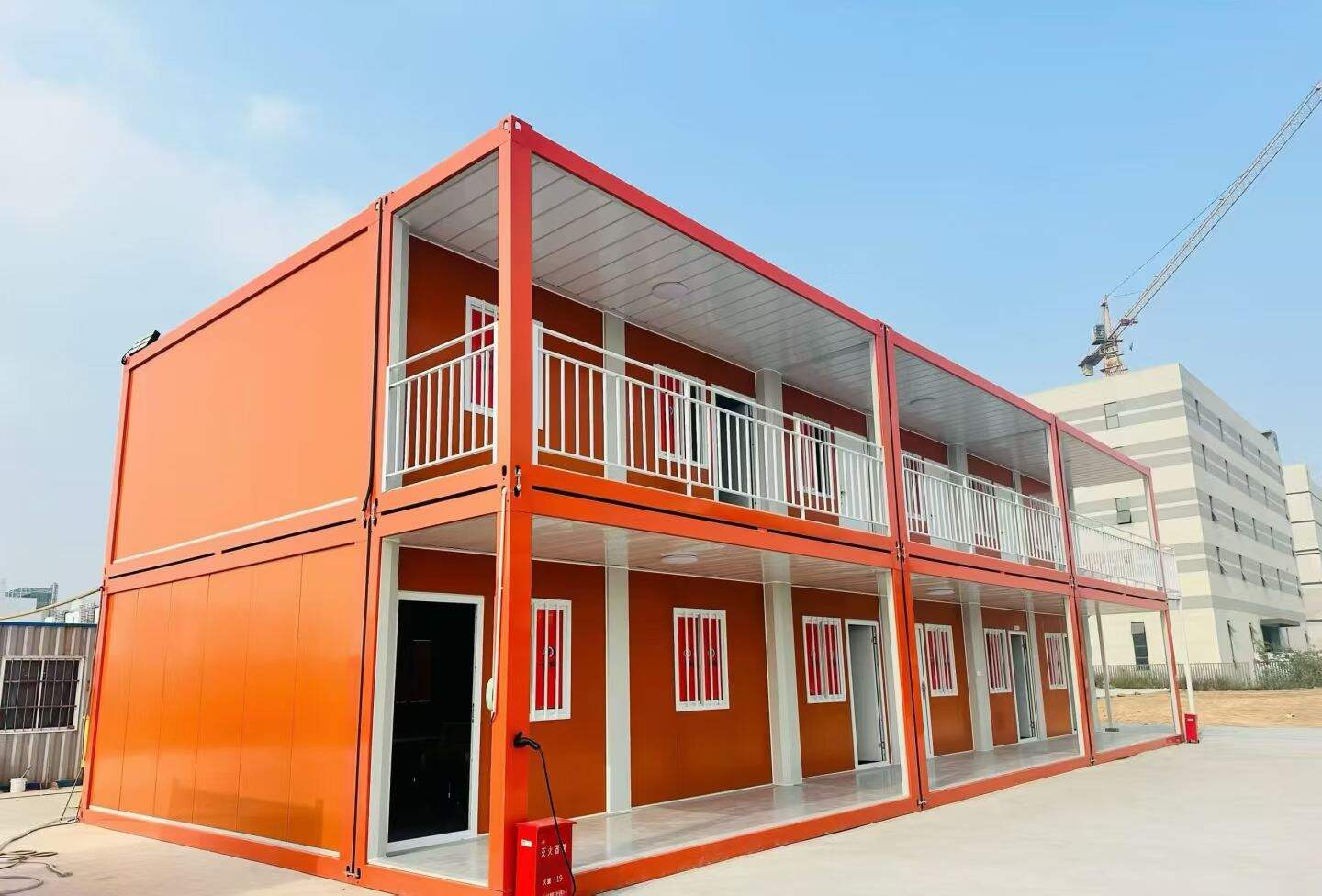How to Insulate Modular Container Houses for Year-Round Construction Site Projects