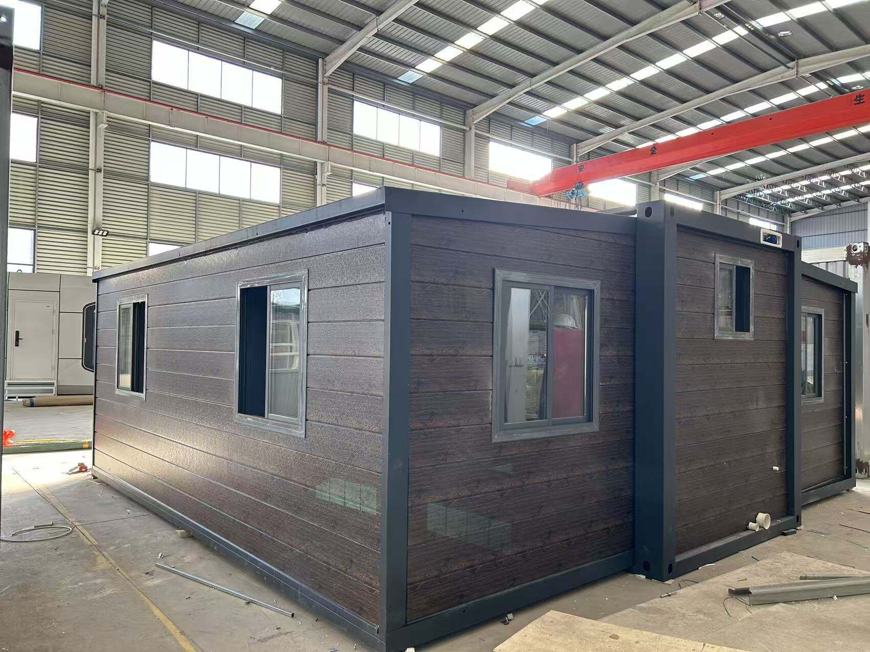 Why Expandable Container Houses Are Ideal for Small Commercial Spaces