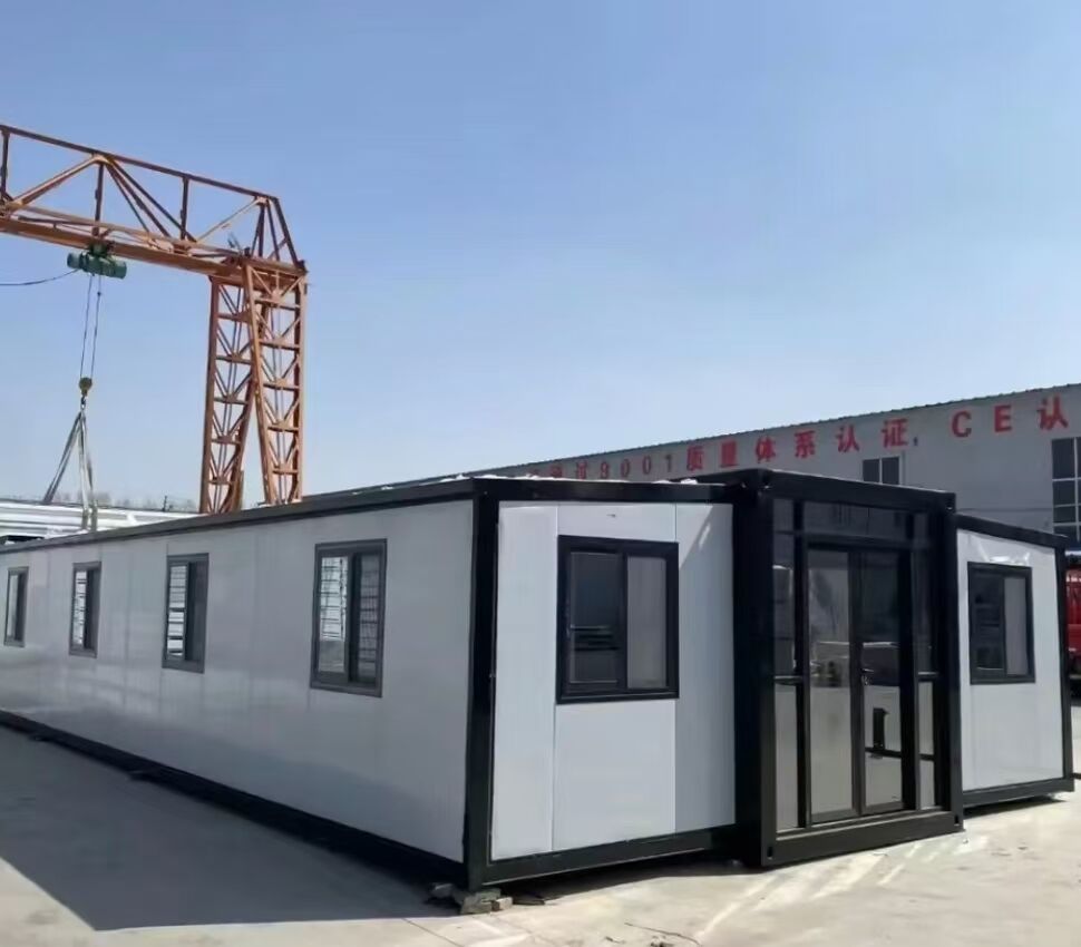 How to Integrate Smart Features into Expandable Container House?