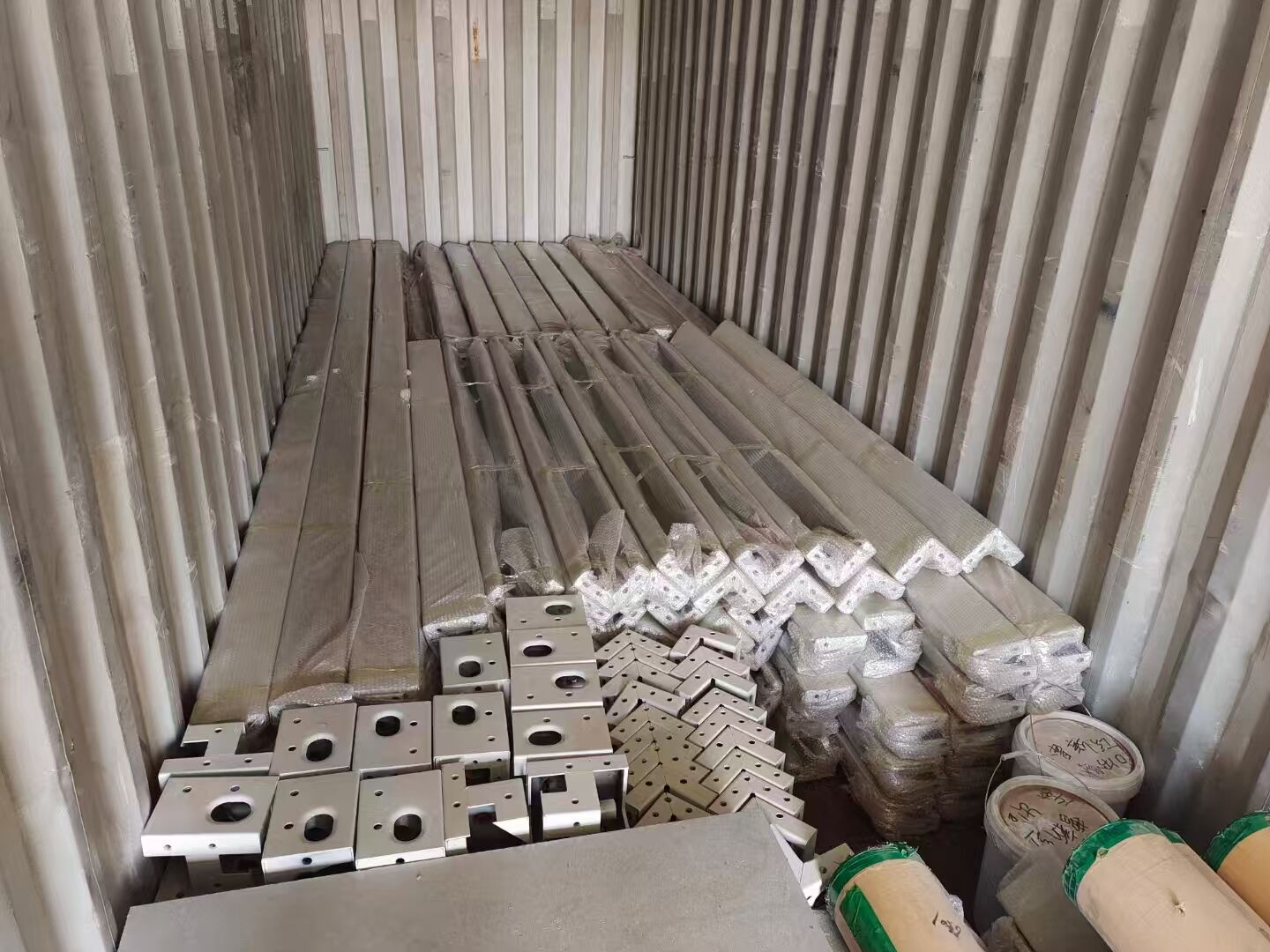 Why Flat Pack Container Houses Are Transforming Construction Site Camps