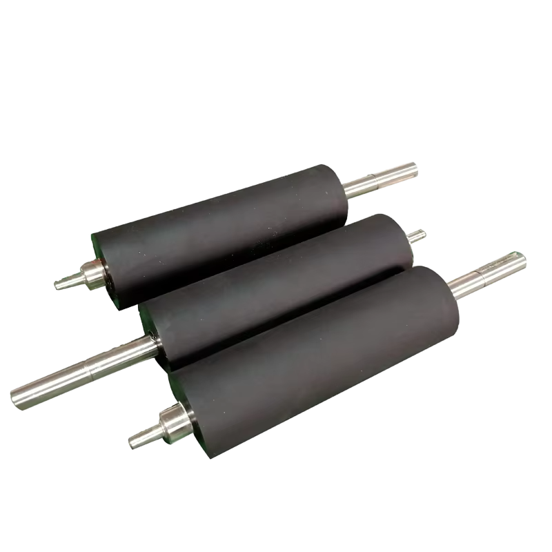 Pourquoi les roues en caoutchouc sont-elles privilégiées dans les applications industrielles à haute friction ?