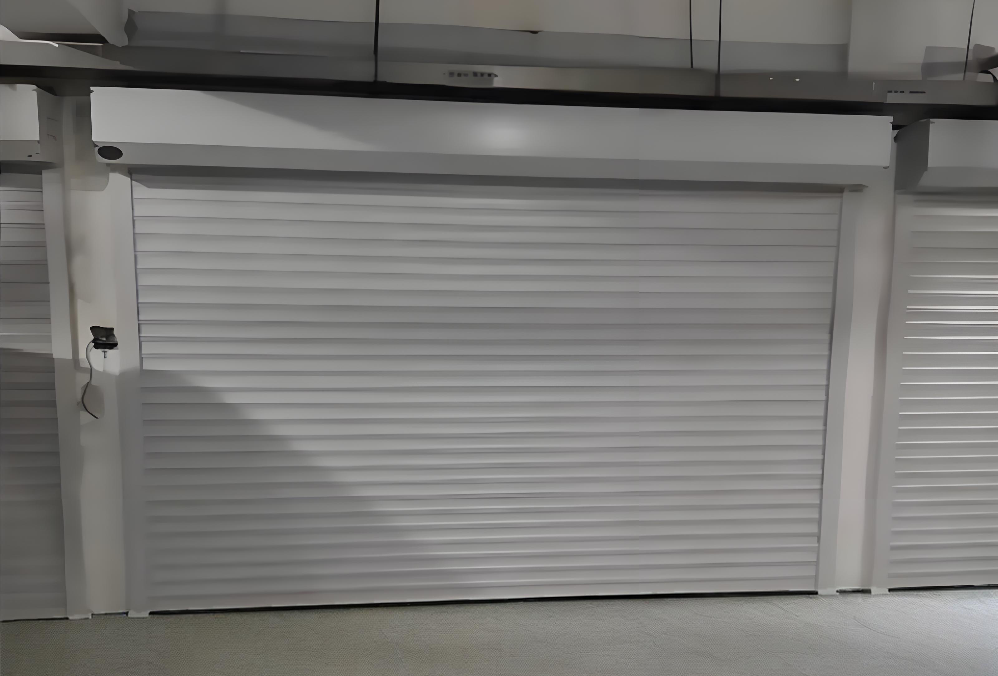 Aluminum roll-up doors