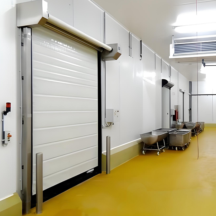 Puerta de Alta Velocidad Aislada con Cremallera - Puerta Especial para Cámaras Frigoríficas con Ahorro Energético