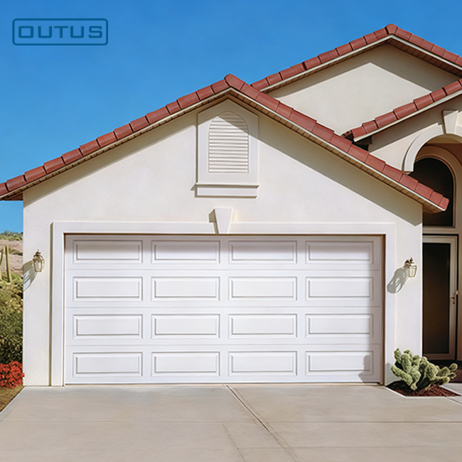 OUTUS Yüksek Performanslı Bölme Kapı Sistemi | Hızlı Çalışma, Düşük Bakım Gerektirir, Özel Projeler İçin