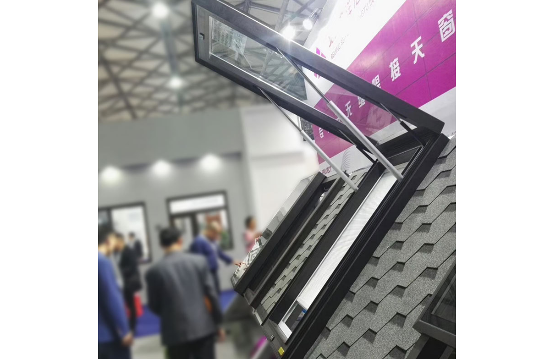 Screw-Type Electric Window Opener – Powerful & Automatic Window Control