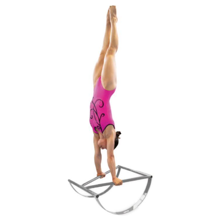 HANDSTAND SWING