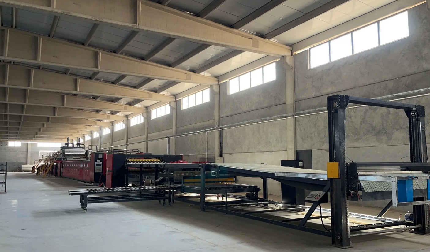 Как да се максимизира капацитетът във фабрика за производство на гофриран картон?