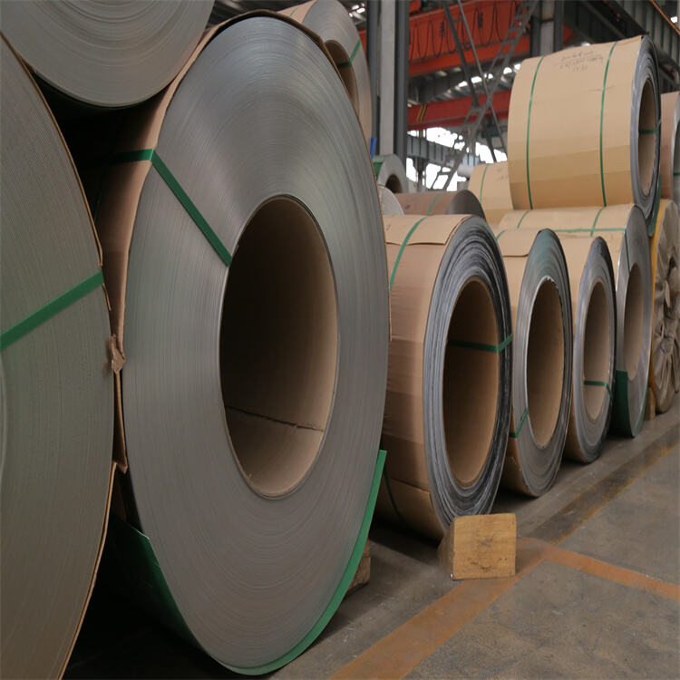 Custom Cutting for 201/304 Colored Stainless Sheets & 321 Stainless Coils - Precision Slitting/Leveling Services
