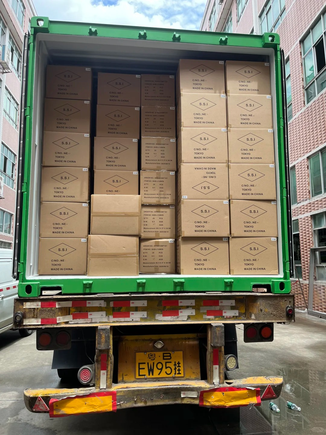 Cum se asigură siguranța mărfii în transportul multimodal?