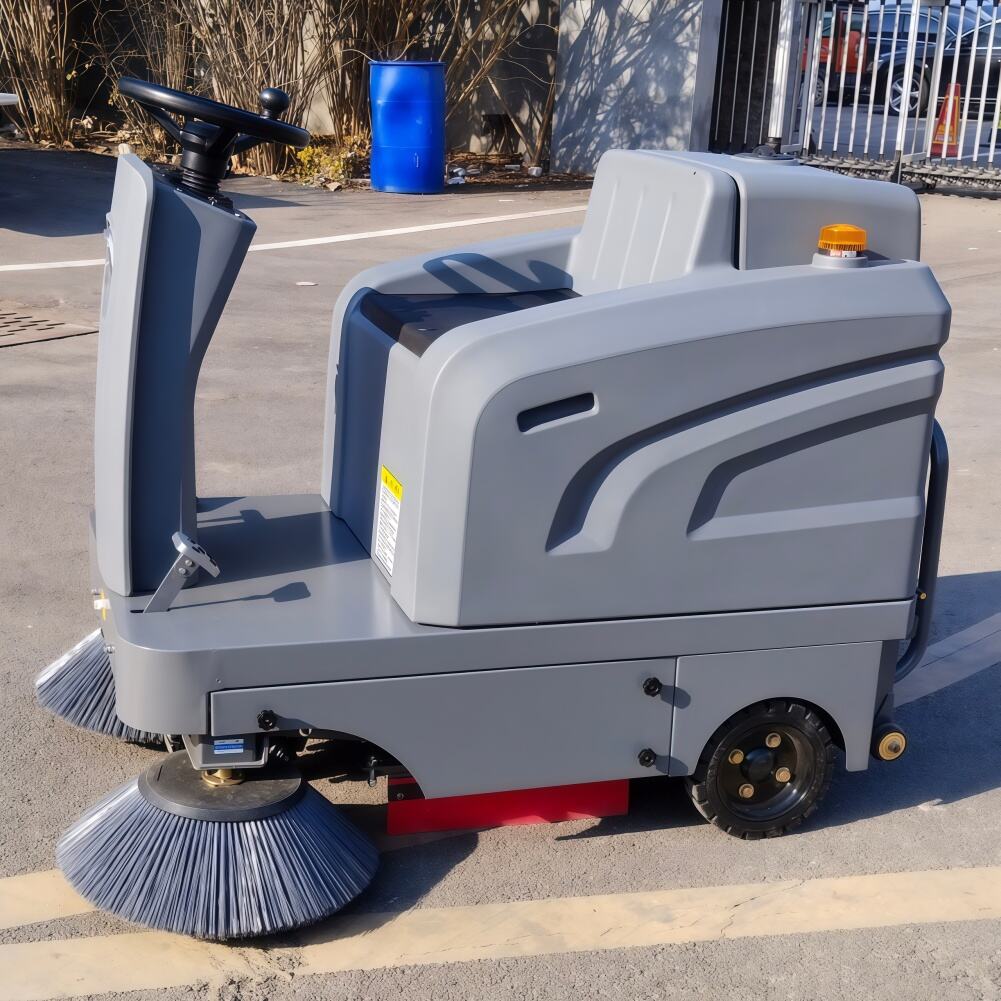 Industrial Electric Ride-on Street Sweeper: 40% Labor Savings, ISO 9001 ...