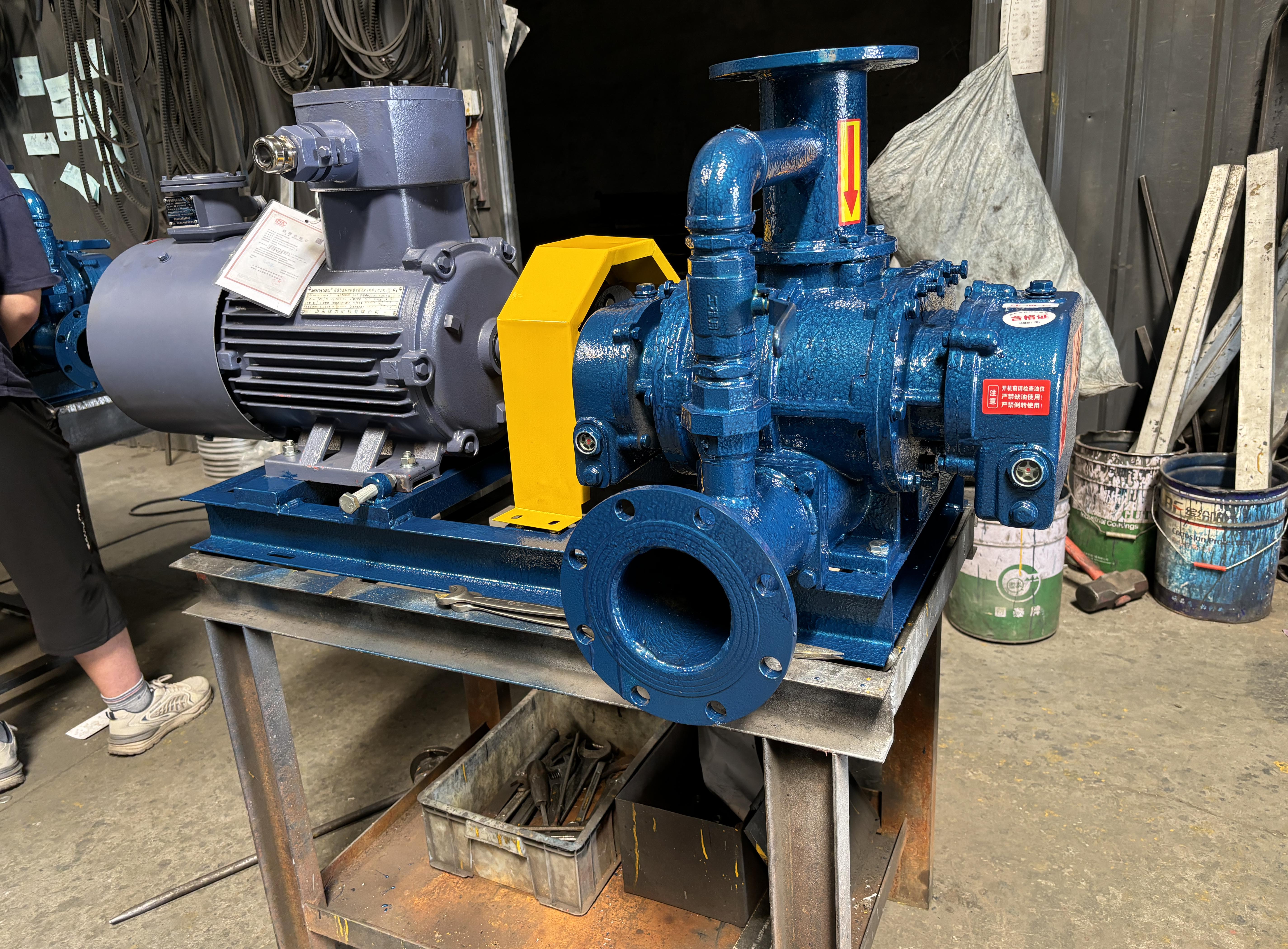 Why Work with Experienced Roots Blower Manufacturers for OEM?