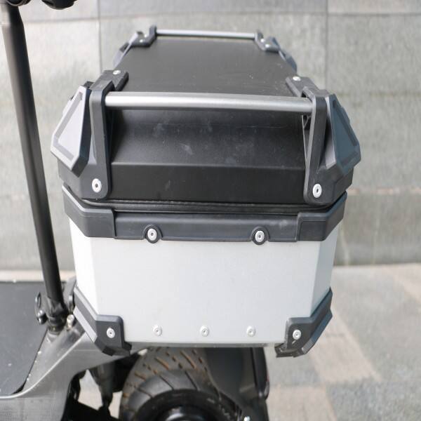 Powerful motors and long-lasting batteries for extended adventure