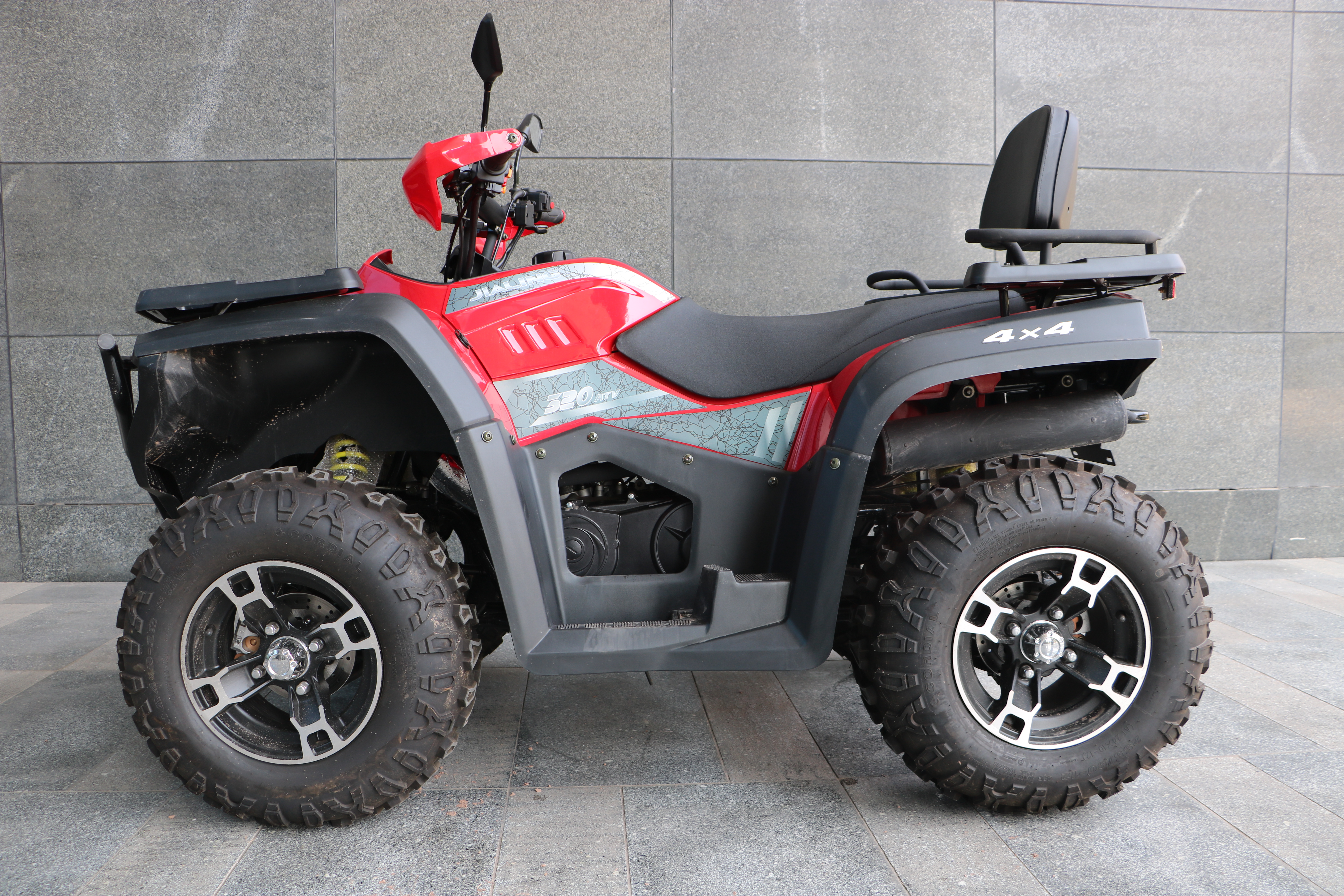 Beli ATV amfibia terbaik di pasaran dengan harga yang tidak dapat ditandingi