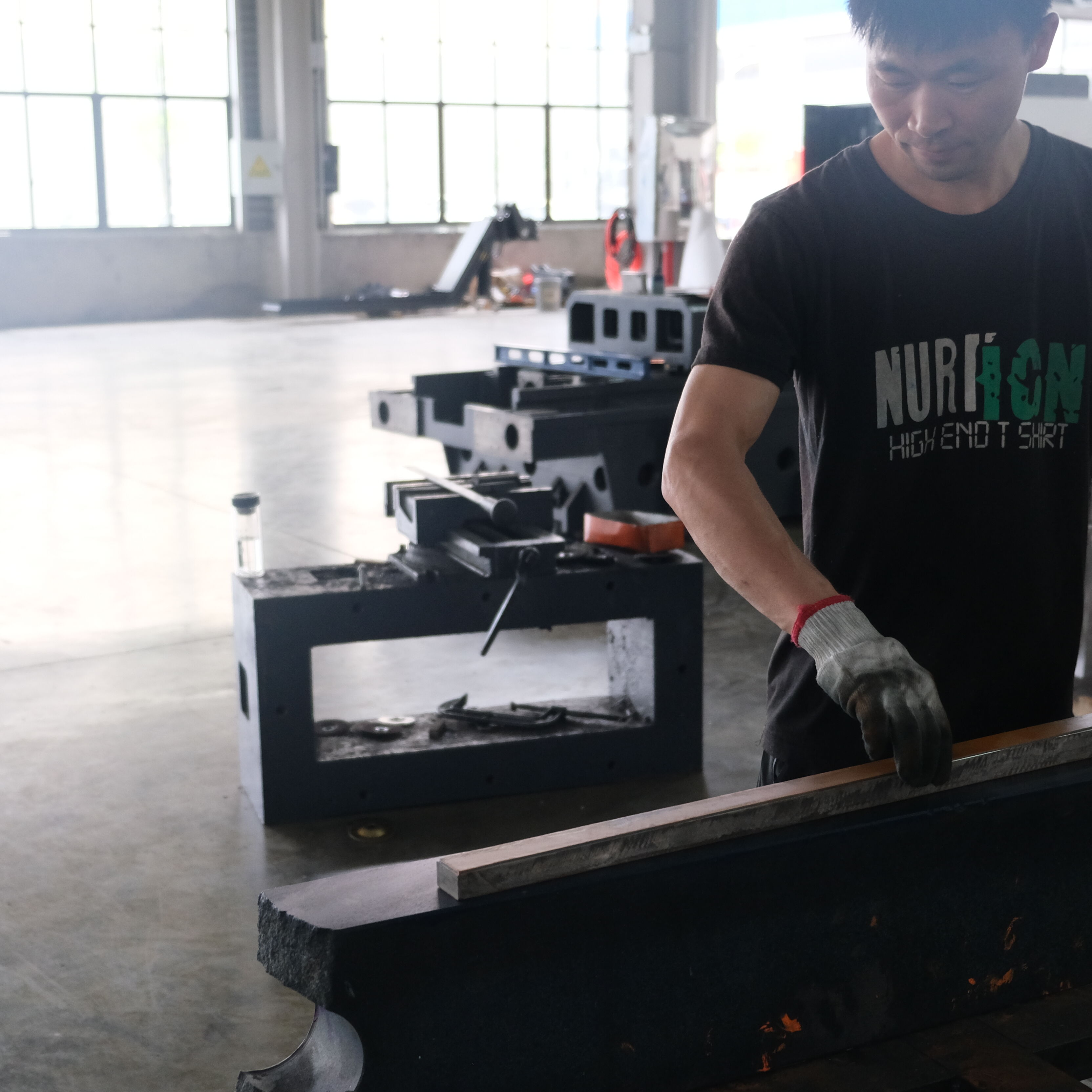 Tegnologie-ondersteunde CNC-programmering met Professionele R&D-span