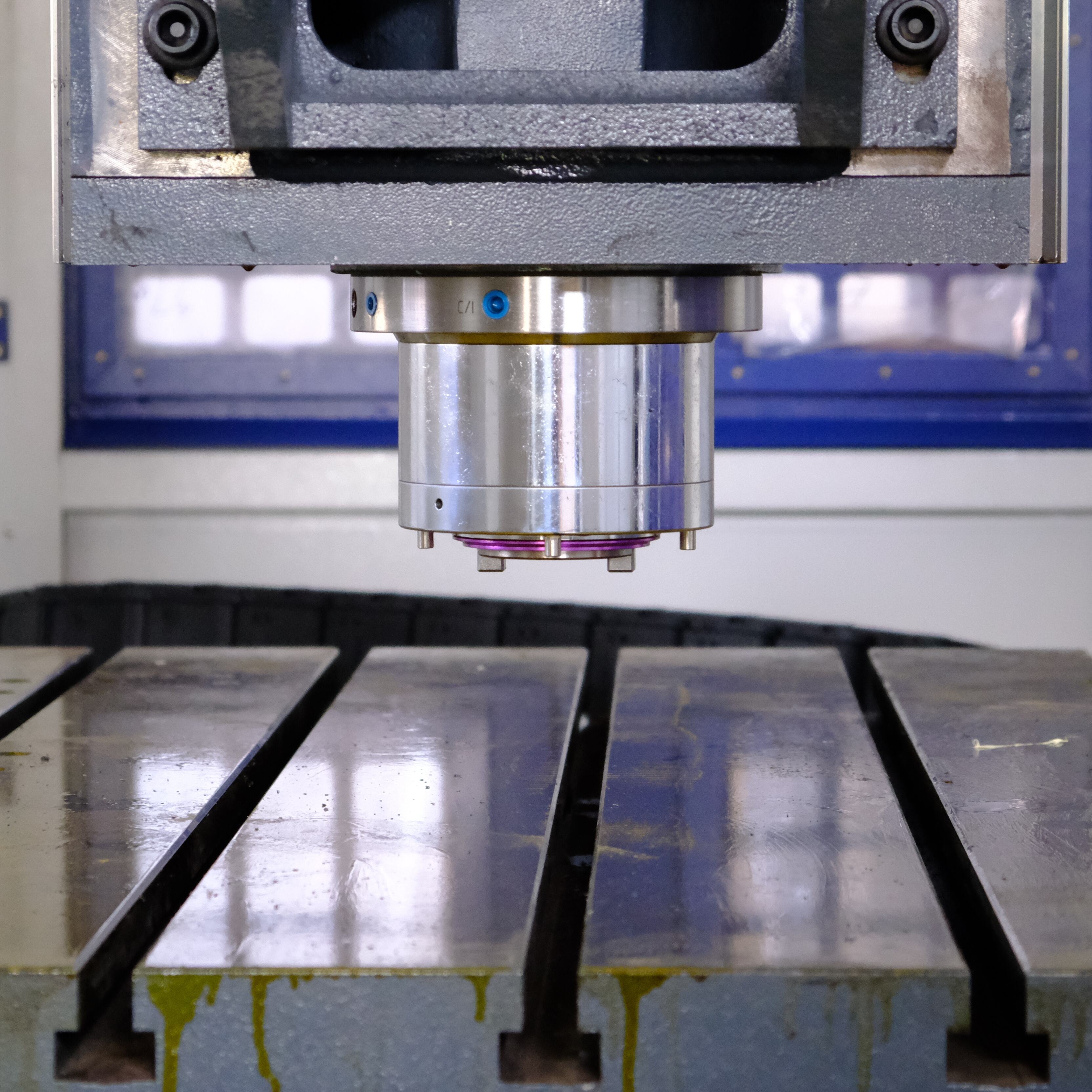 Komprehensibong CNC Parts Machining para sa Prototypes at Production Runs