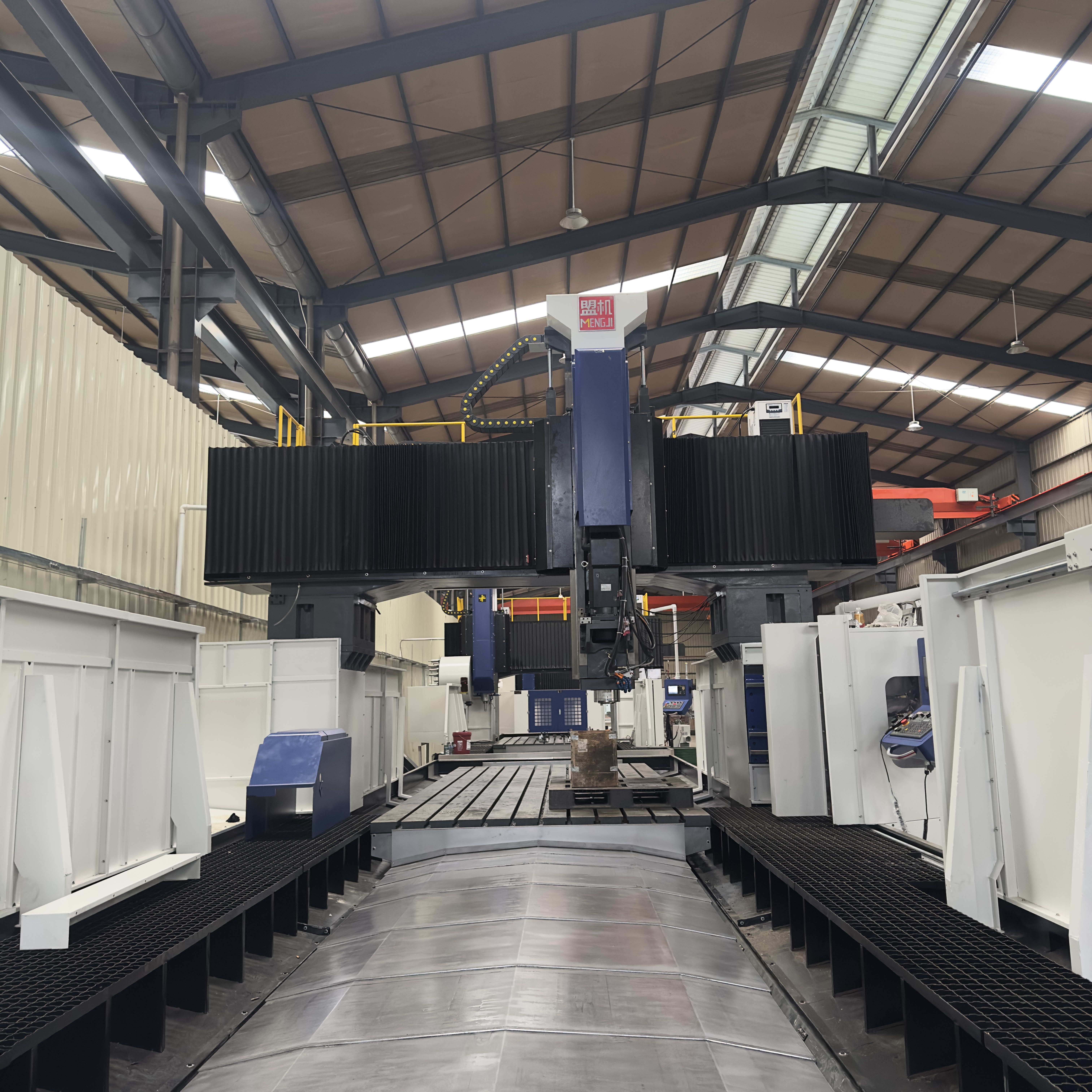12.ME-6028 Machining Center.jpg