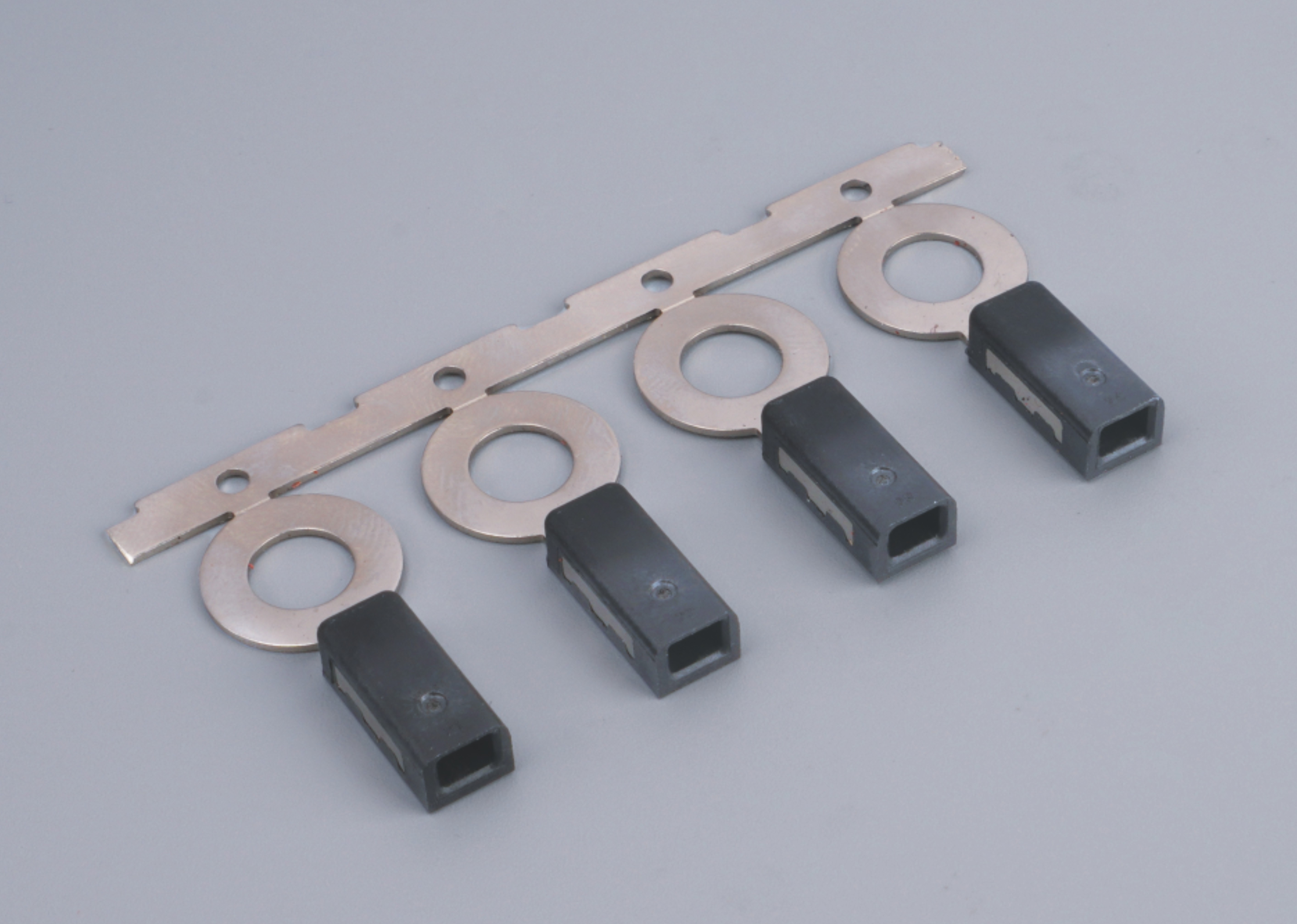 How Can Pin Terminals Reduce Electrical Resistance in Circuits?