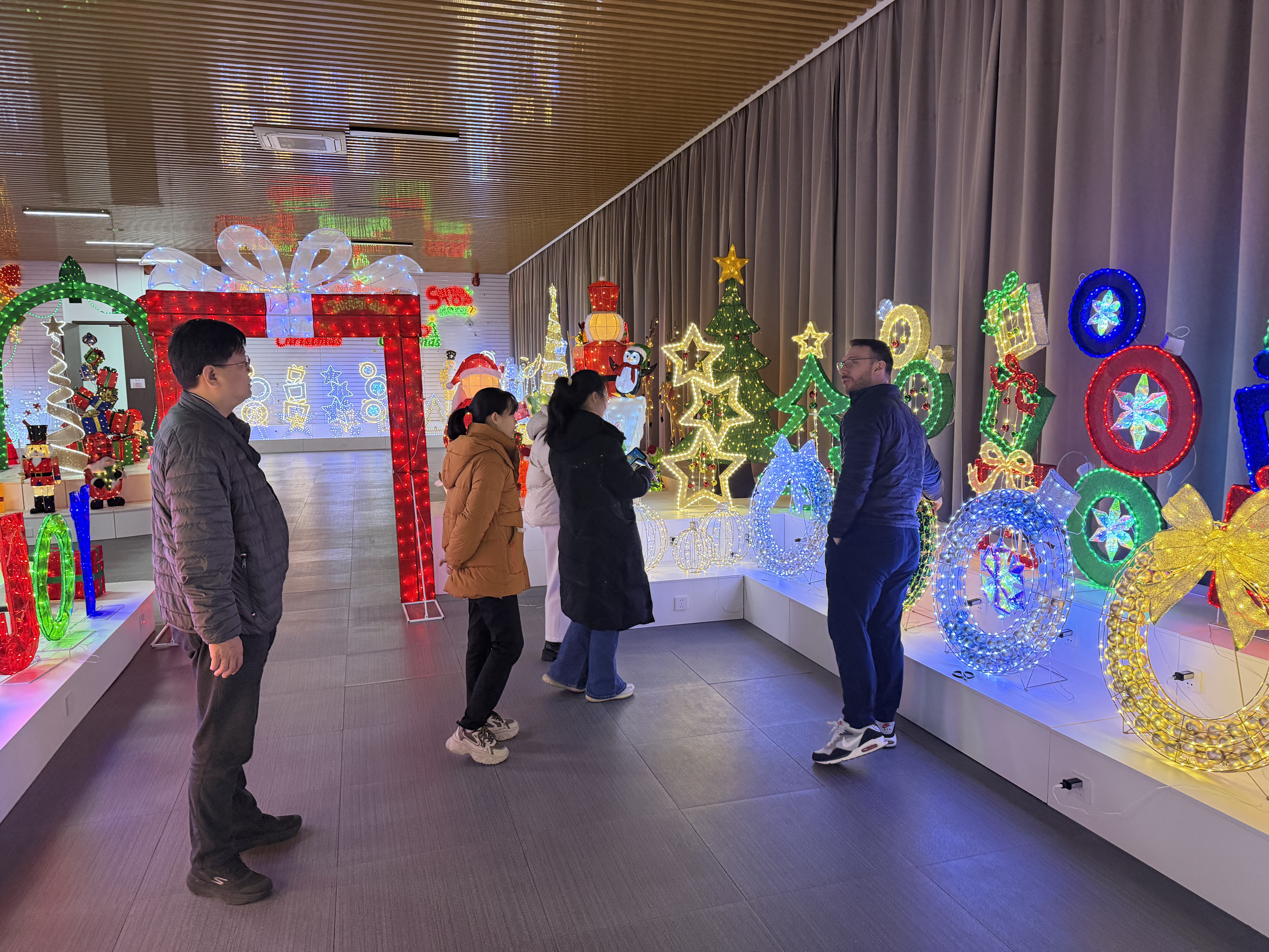 Inspiration in the Themed Showroom