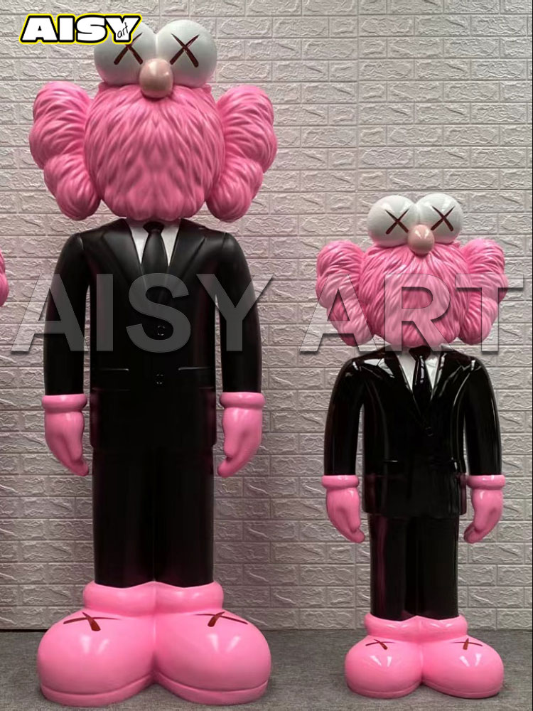 Скульптура KAWS: иконичное искусство для вашей коллекции