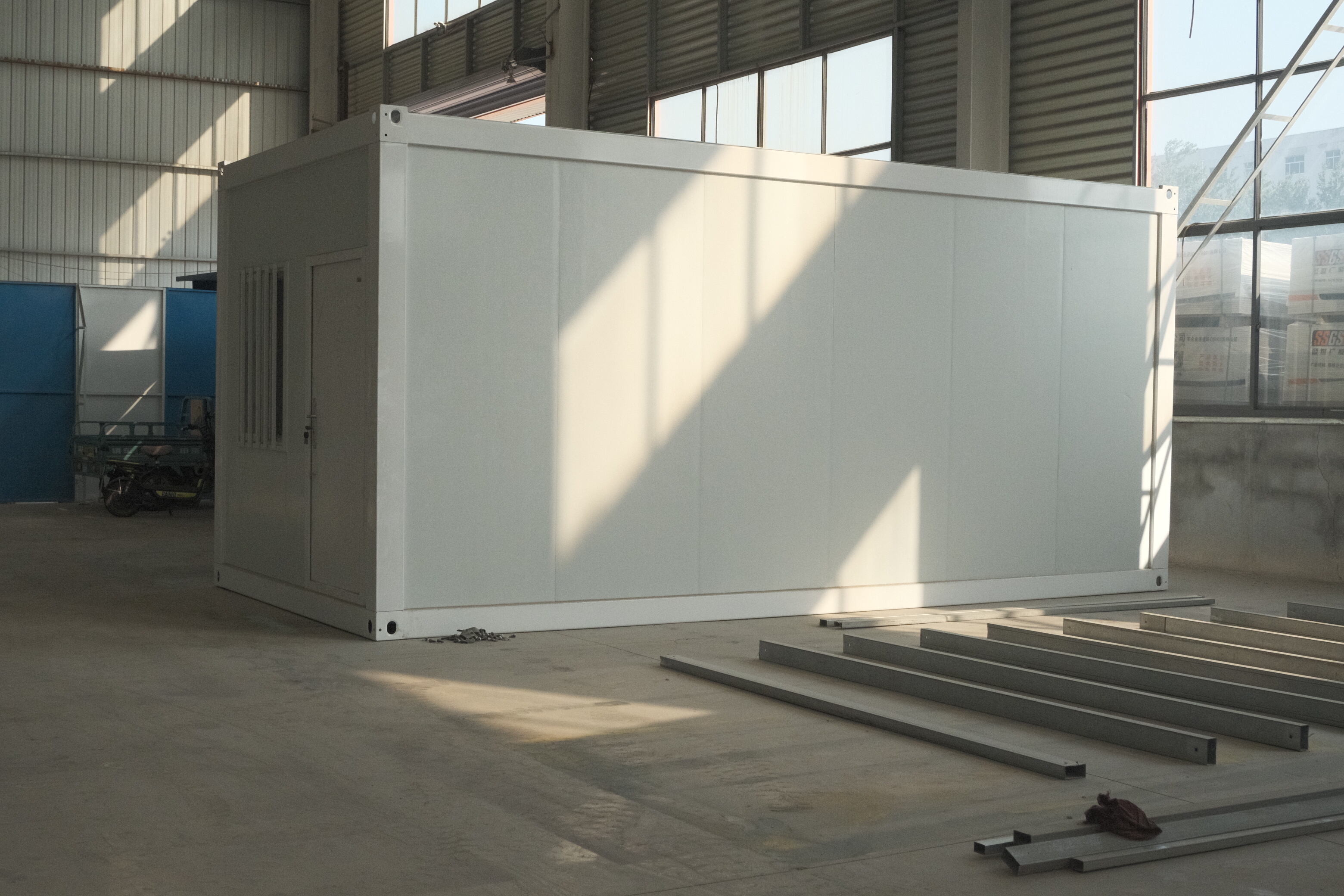 30-foot double-wing expand folding box