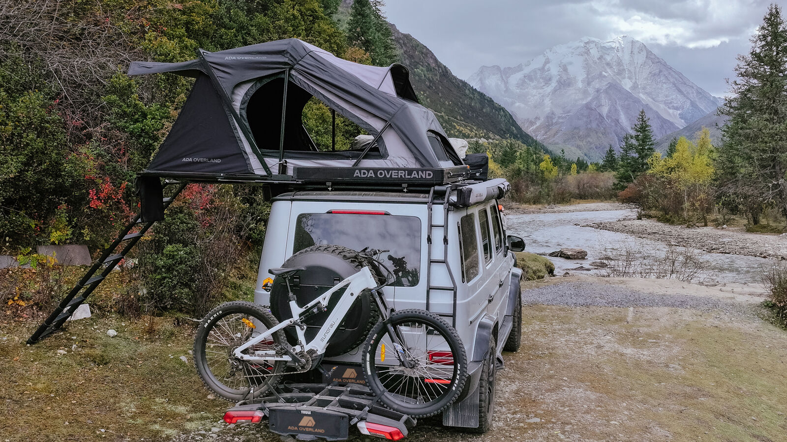 Come utilizzare una tenda da tetto: guida completa e consigli per la sicurezza per campeggio e overlanding