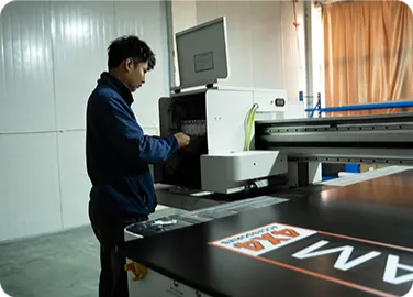 10 Stampa UV