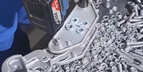 Assembly of Two-Split Suspension Clamp