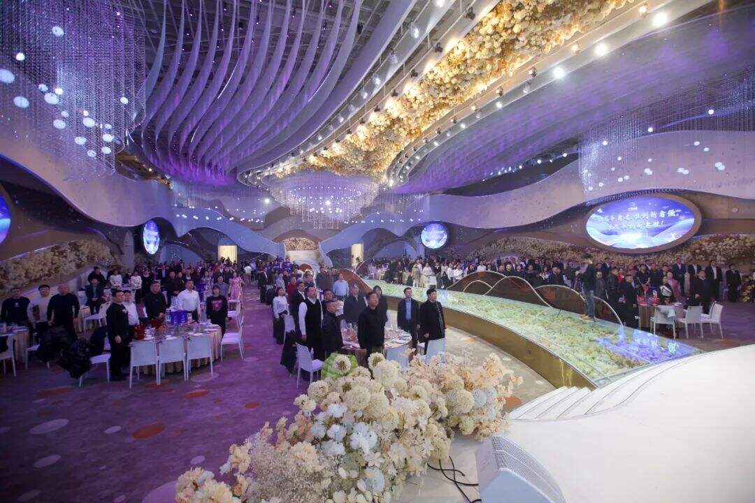 Innovation for development, wisdom for a new future - the 2024 Zhongwei Group Annual Meeting was a complete success!