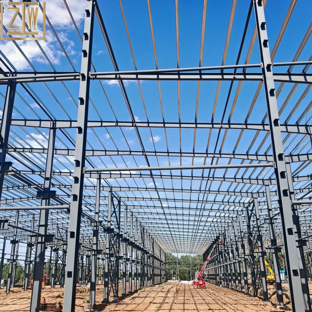 Élevez Votre Infrastructure avec des Bâtiments en Acier Préfabriqués