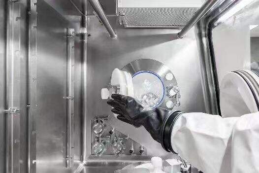 Efficient and Safe Material Transfer with Rapid Transfer Ports in Sterile Environments