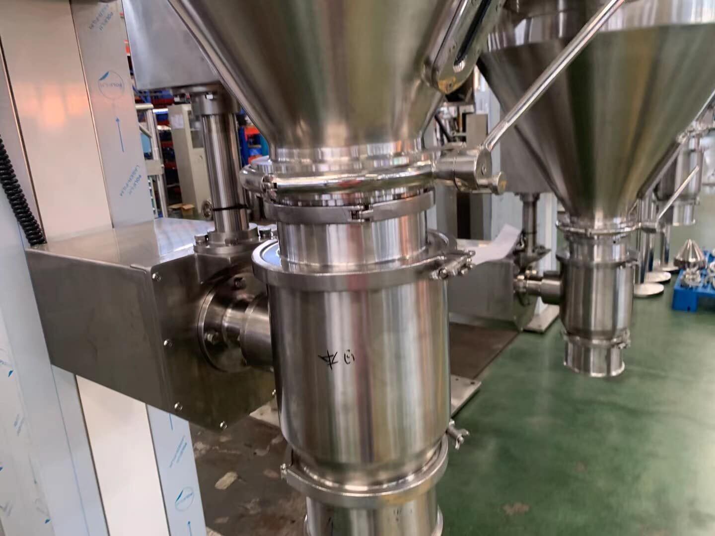 Pontos porlasztószelepek anyagáramlás szabályozásához porok kezelési alkalmazásaiban